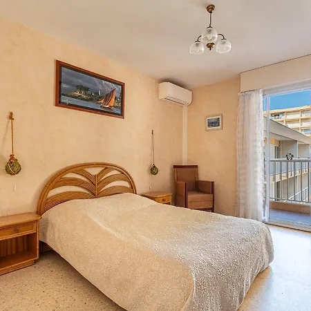 Apartment Les Cyclades-11 By Interhome